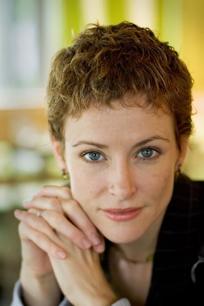 Leslie Hope, Actor